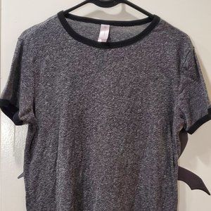 No Boundaries Large Black and Grey Ringer Tee